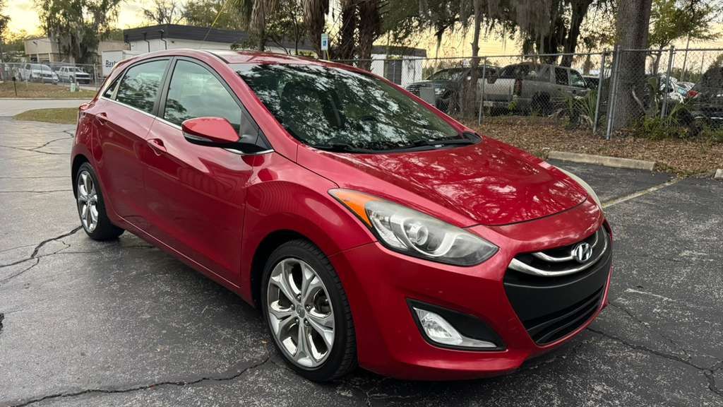 2014 Hyundai Elantra GT Base's photo